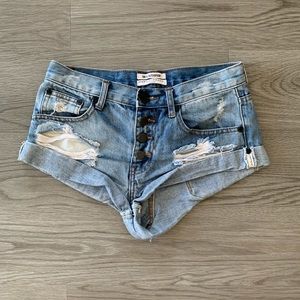 Sold! One Teaspoon Bandits